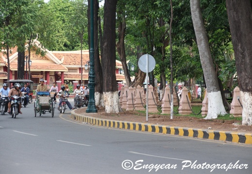 Wat Phnom (4)