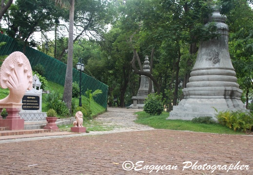 Wat Phnom (9)